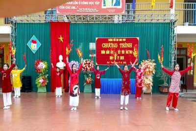 Trường Tiểu học Ninh Phúc Tổ chức Chương trình “Xuân đầm ấm – Tết yêu thương” năm 2025